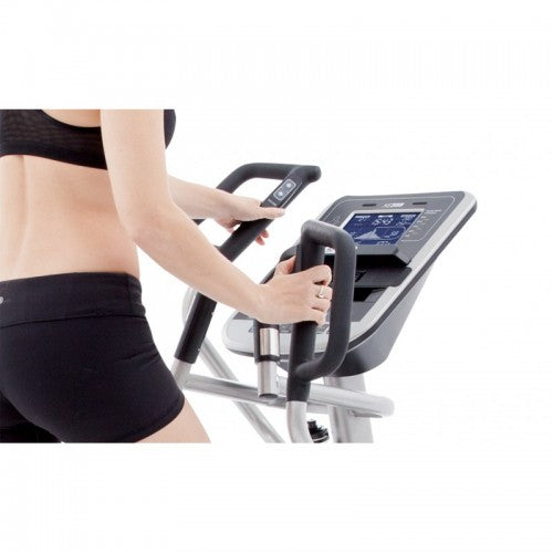 Load image into Gallery viewer, spirit sxe395 elliptical console closeup with woman

